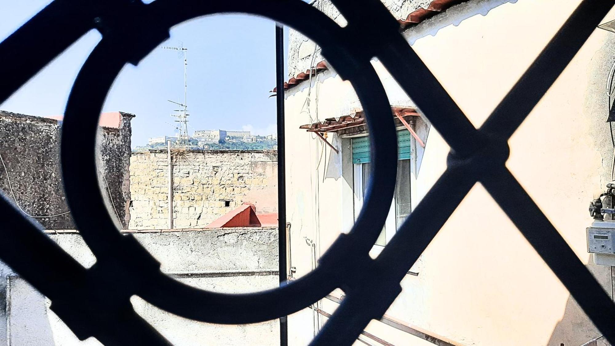 La Stanza Di Daria - Un Nido Silenzioso Nel Cuore Del Centro Storico Napels Buitenkant foto